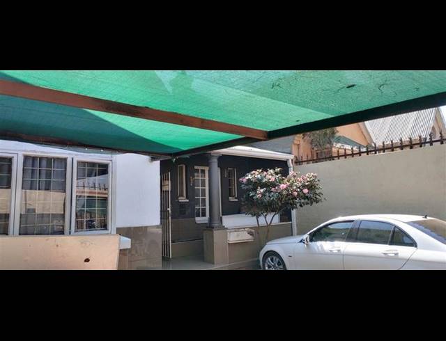 3 BEDROOM SIMPLEX FOR SALE IN BELLEVUE